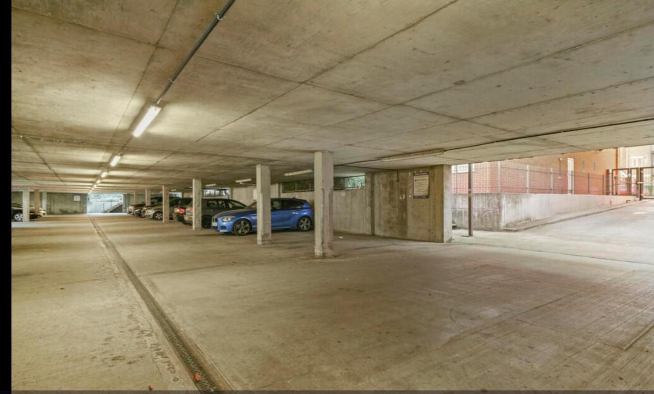 Spacious London Apartment 5 Min Walk To Leytonstone Underground Station And 5 Stops To Zone 1 Exterior photo